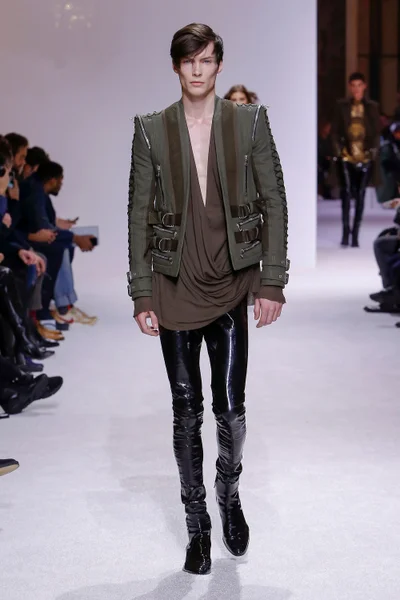 Look 5